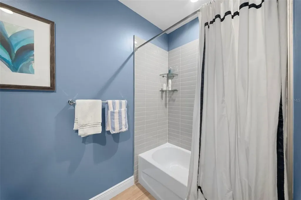 7668 Bergamo Avenue Sarasota FL 34238