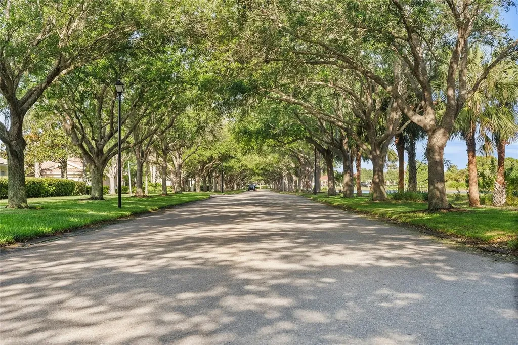 7668 Bergamo Avenue Sarasota FL 34238