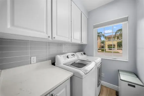 7668 Bergamo Avenue Sarasota FL 34238
