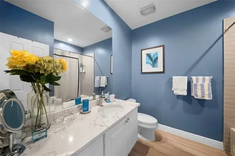 7668 Bergamo Avenue Sarasota FL 34238