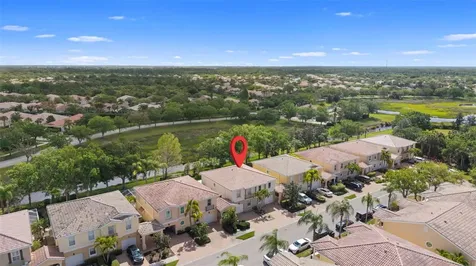 7668 Bergamo Avenue Sarasota FL 34238