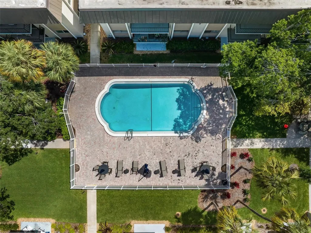 4610 W Gray Street Tampa FL 33609