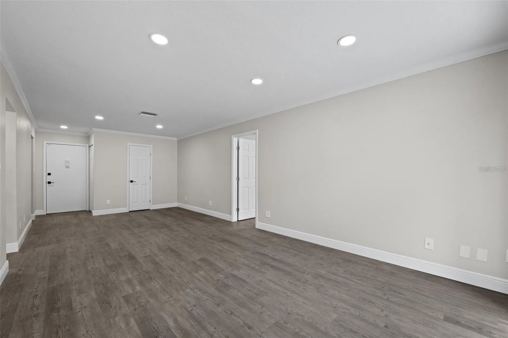 4610 W Gray Street Tampa FL 33609