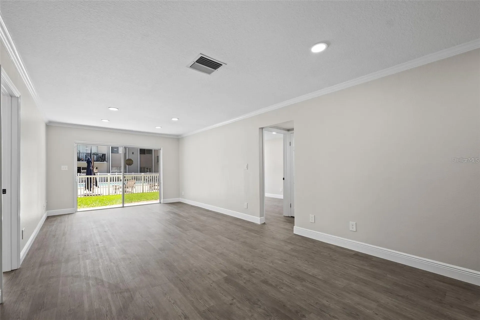 4610 W Gray Street Tampa FL 33609