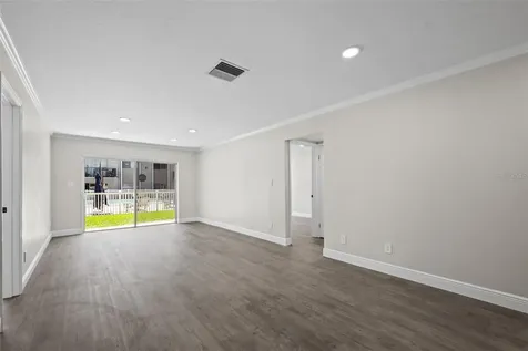 4610 W Gray Street Tampa FL 33609