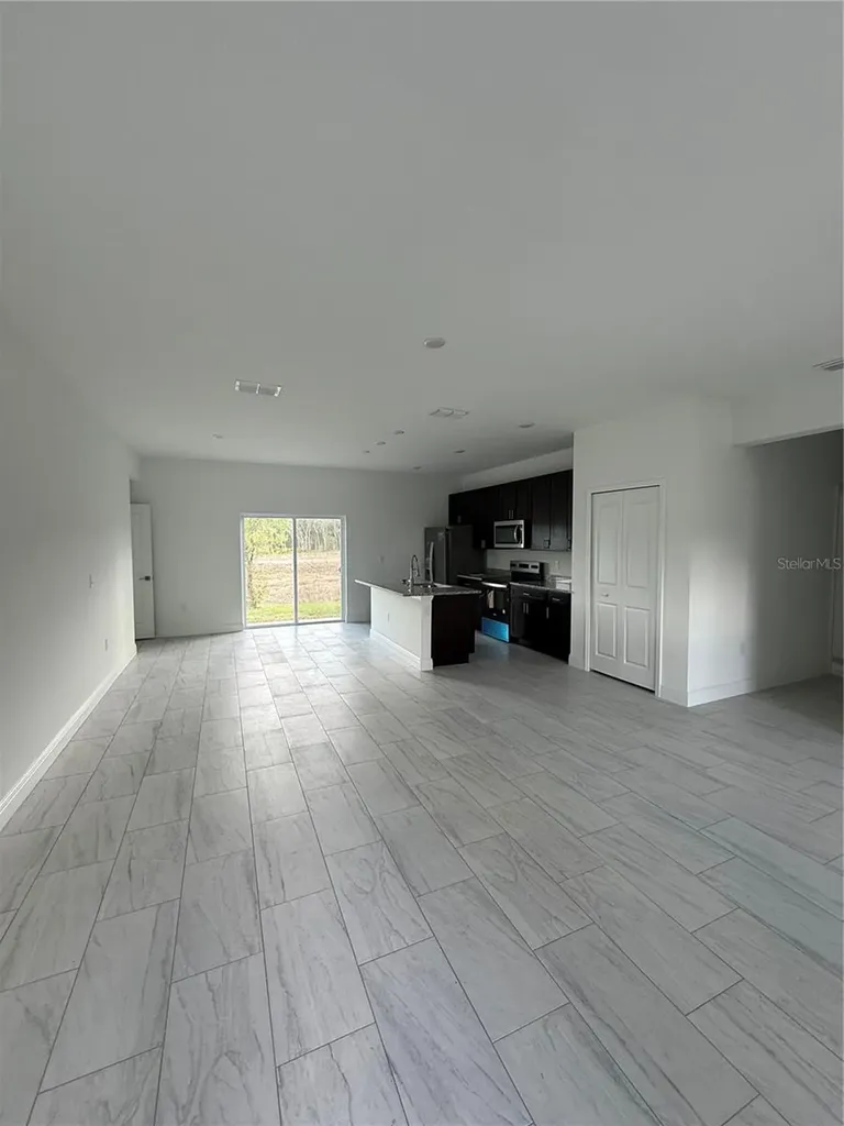 2885 W Redgate Drive Dunnellon FL 34433