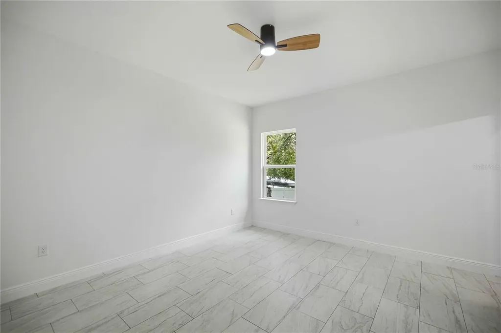 2885 W Redgate Drive Dunnellon FL 34433