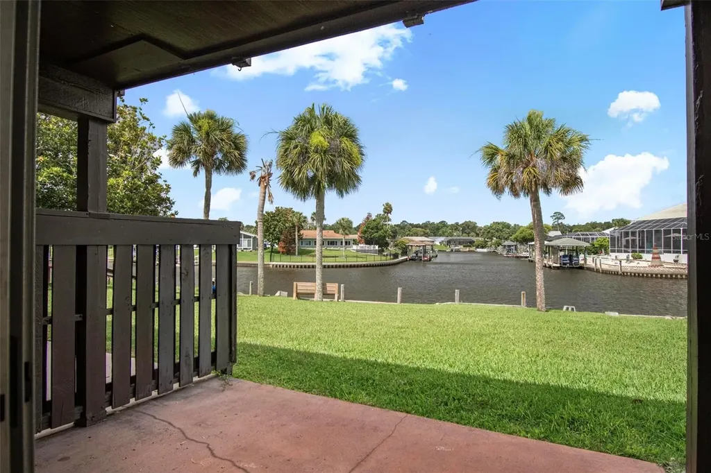 44 Club House Drive Palm Coast FL 32137