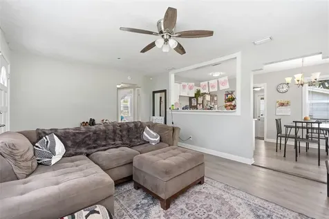 4348 8th Avenue N St Petersburg FL 33713