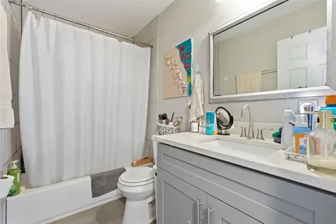 4348 8th Avenue N St Petersburg FL 33713