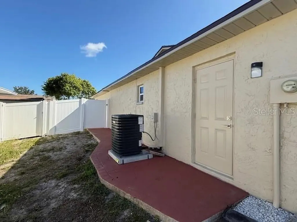 8819 Woodmont Lane Port Richey FL 34668