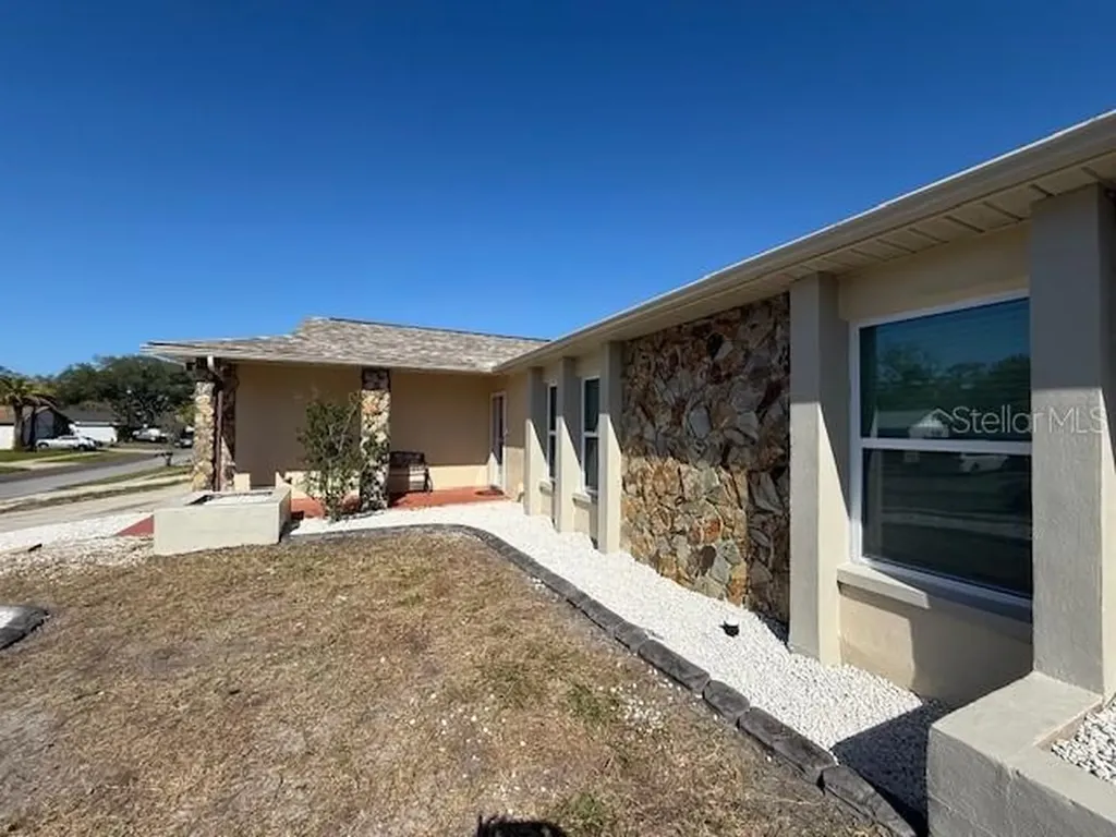 8819 Woodmont Lane Port Richey FL 34668