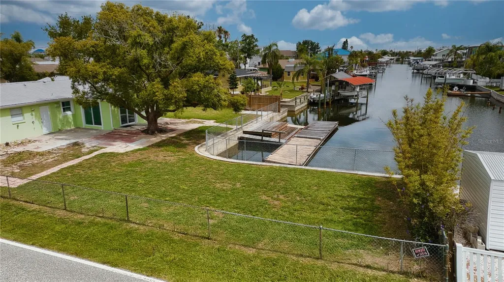 13724 Cox Avenue Hudson FL 34667