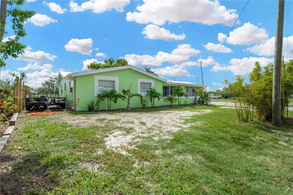 13724 Cox Avenue Hudson FL 34667