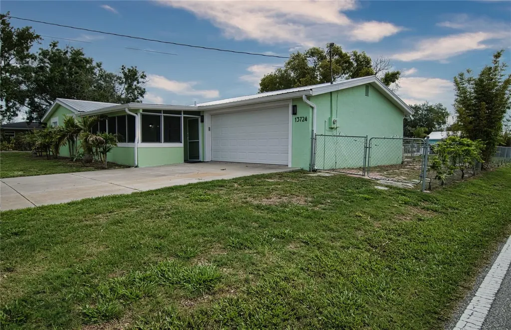 13724 Cox Avenue Hudson FL 34667