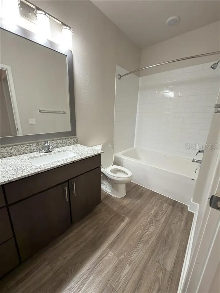 541 Academy Drive Kissimmee FL 34744