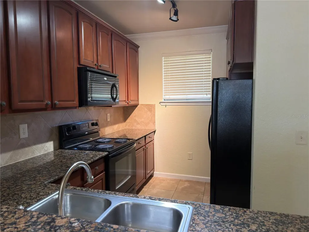 902 Charo Parkway Davenport FL 33897