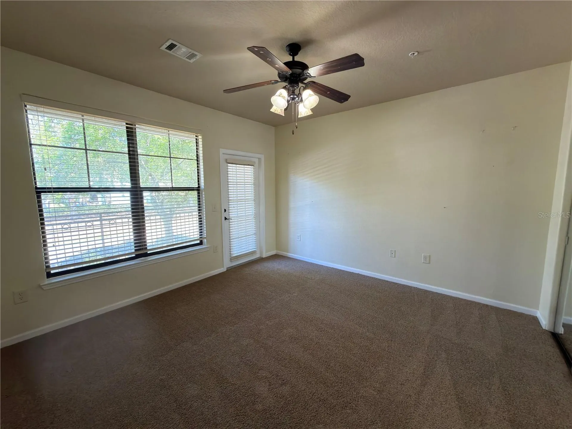 902 Charo Parkway Davenport FL 33897
