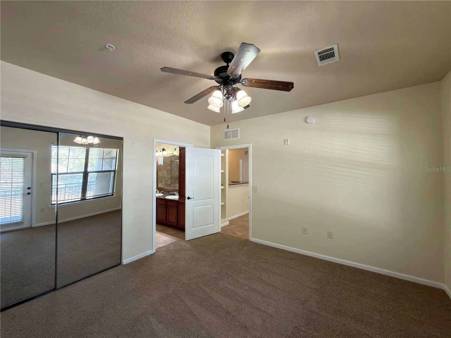 902 Charo Parkway Davenport FL 33897