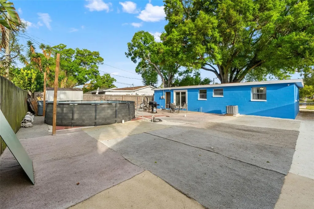 8996 Southern Comfort Drive Largo FL 33773