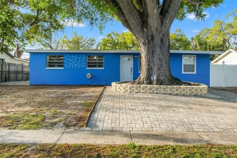 8996 Southern Comfort Drive Largo FL 33773