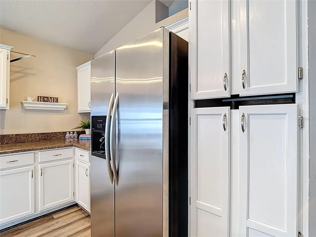 2631 Green Valley Street Valrico FL 33596