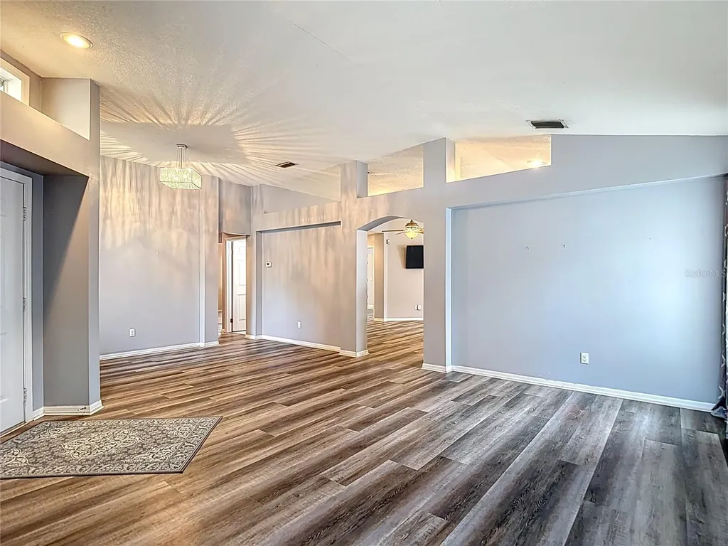 2631 Green Valley Street Valrico FL 33596