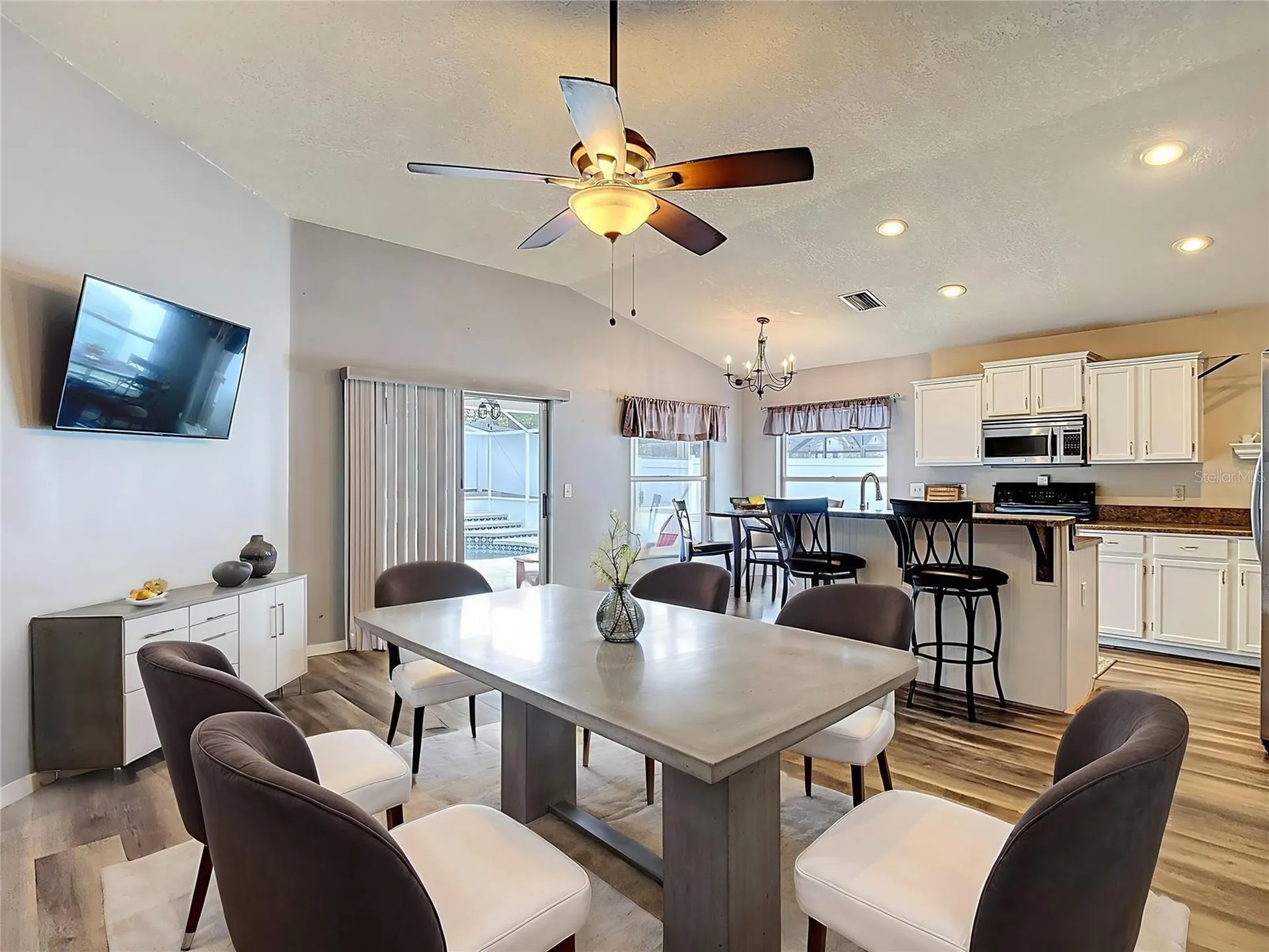 2631 Green Valley Street Valrico FL 33596