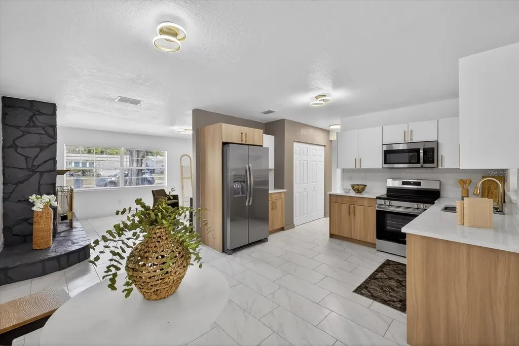 1465 Parkwood Street Clearwater FL 33755