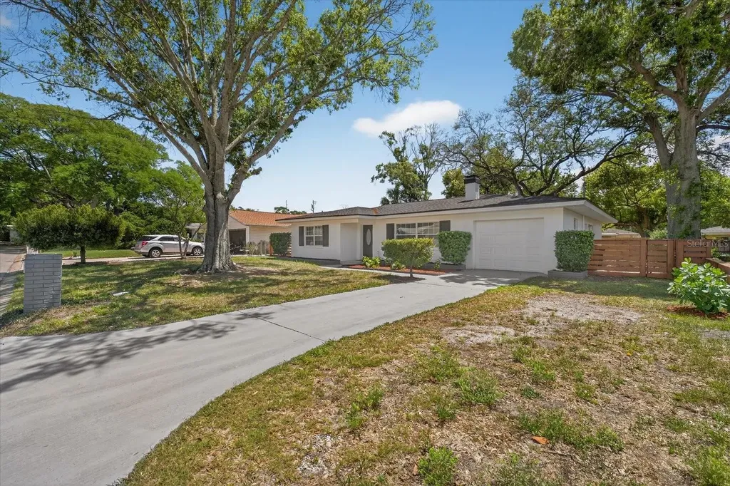 1465 Parkwood Street Clearwater FL 33755