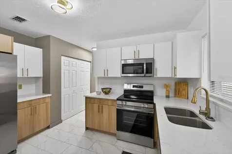 1465 Parkwood Street Clearwater FL 33755