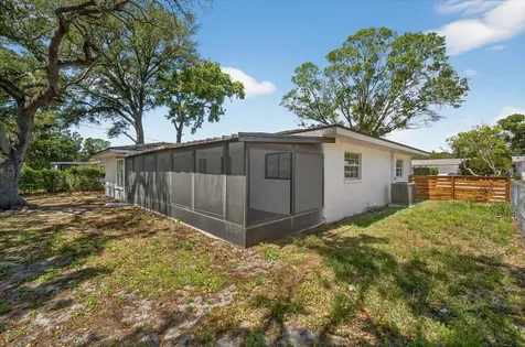 1465 Parkwood Street Clearwater FL 33755