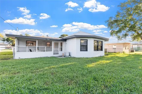 2554 68th Avenue S St Petersburg FL 33712