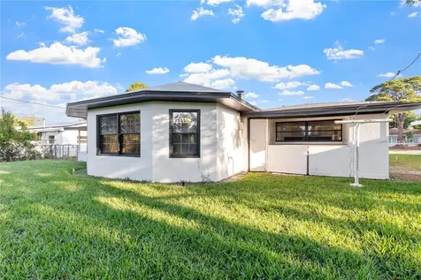 2554 68th Avenue S St Petersburg FL 33712