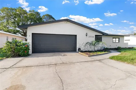 2554 68th Avenue S St Petersburg FL 33712