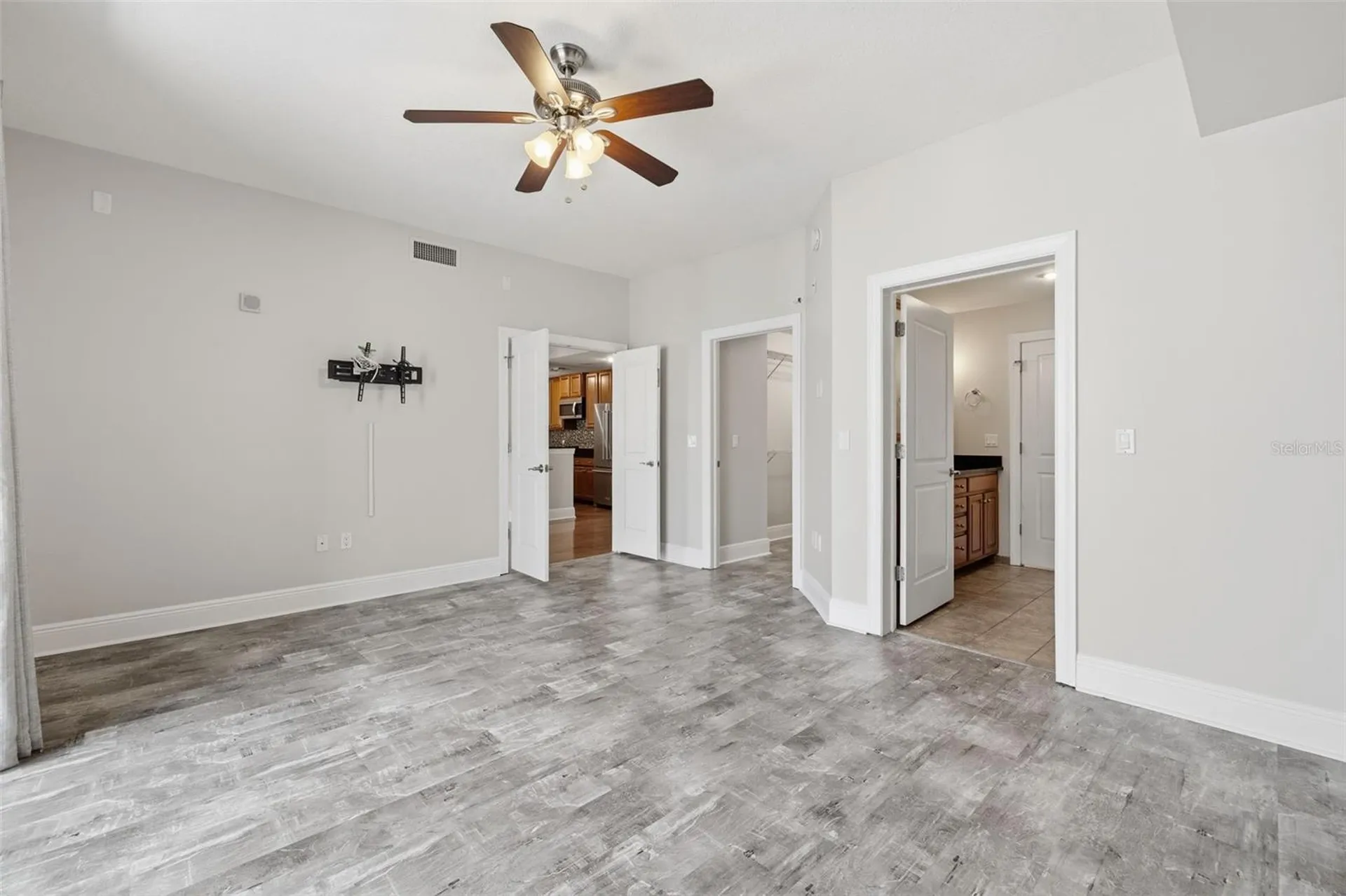 1227 E Madison Street Tampa FL 33602