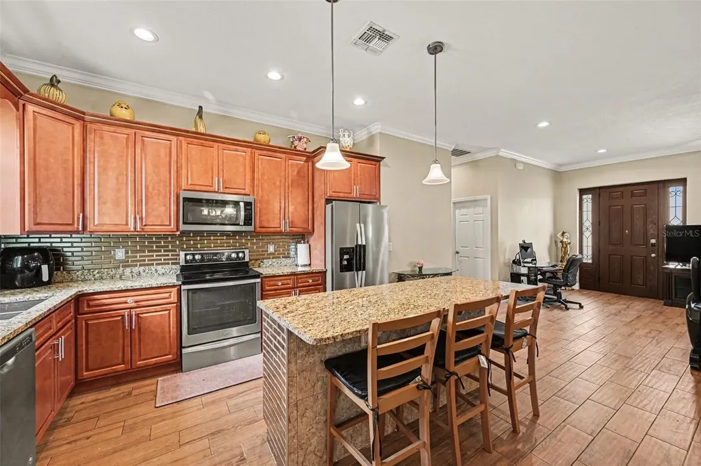 700 Cleaves Street SE Palm Bay FL 32909