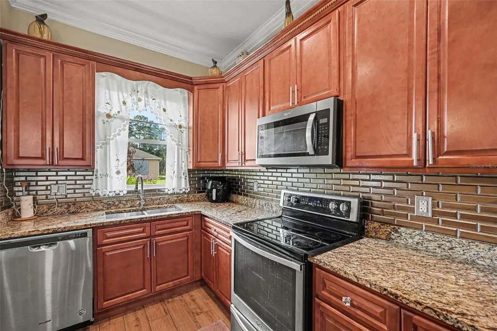 700 Cleaves Street SE Palm Bay FL 32909