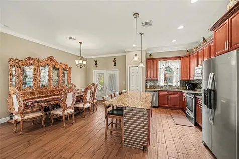 700 Cleaves Street SE Palm Bay FL 32909