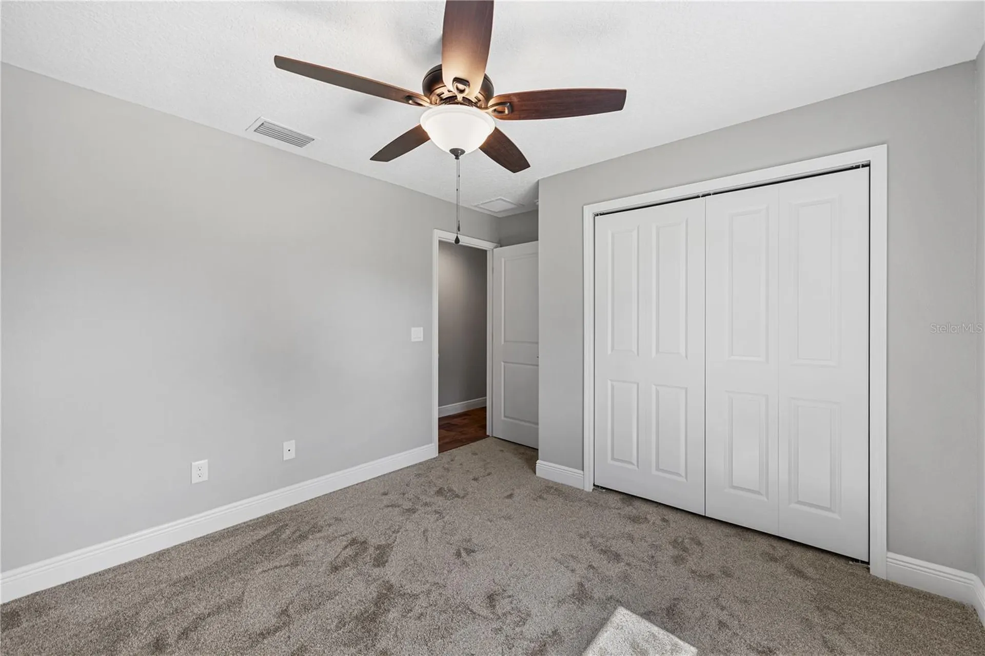 1025 Cr 452a Lake Panasoffkee FL 33538