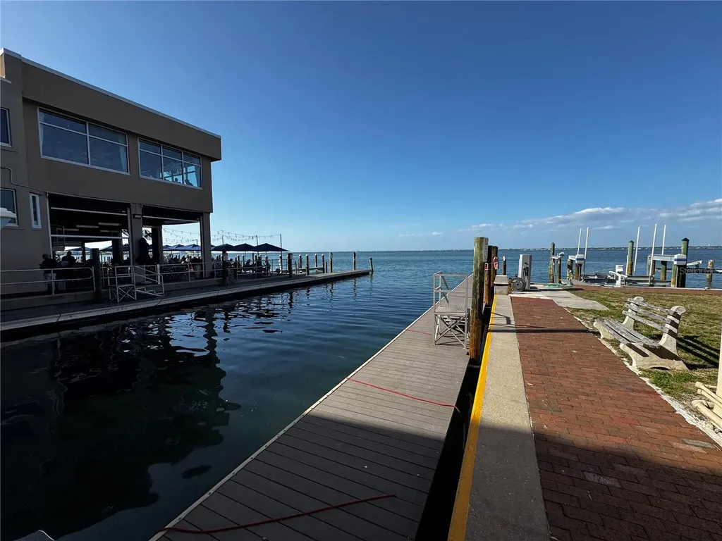 408 Gulf Of Mexico Drive Longboat Key FL 34228