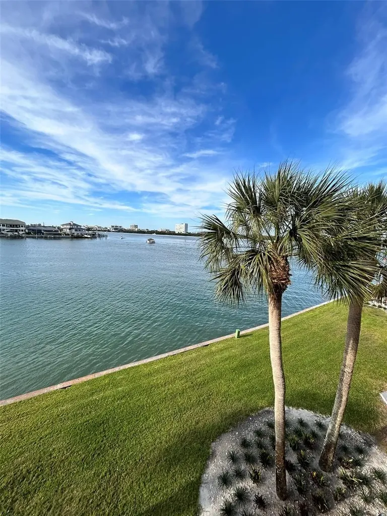 868 Bayway Boulevard Clearwater Beach FL 33767