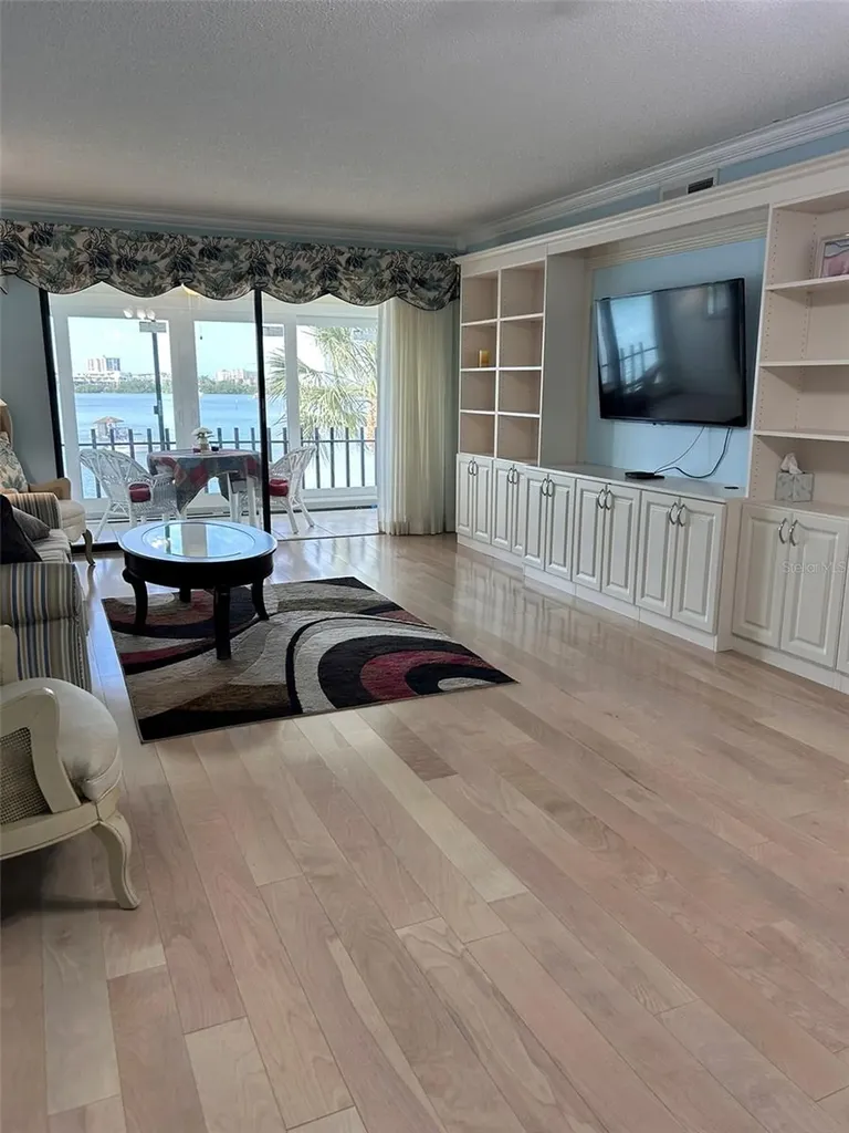 868 Bayway Boulevard Clearwater Beach FL 33767