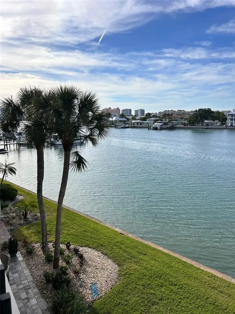 868 Bayway Boulevard Clearwater Beach FL 33767