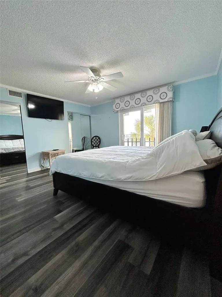868 Bayway Boulevard Clearwater Beach FL 33767