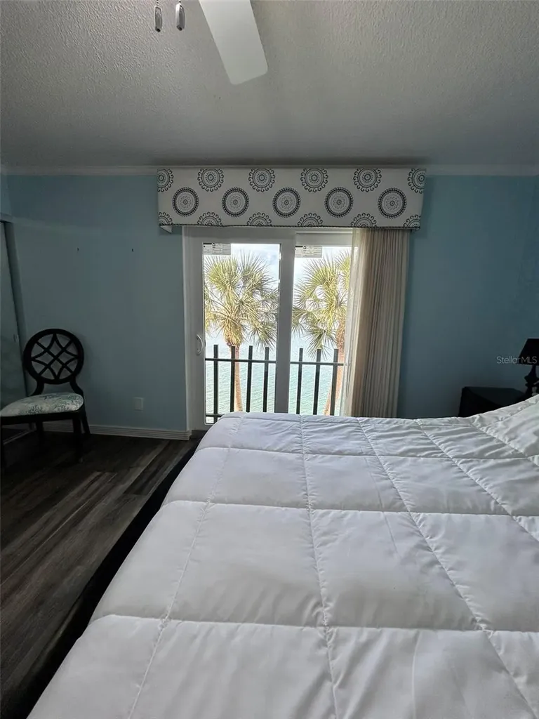 868 Bayway Boulevard Clearwater Beach FL 33767