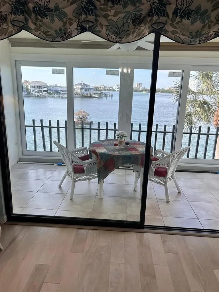 868 Bayway Boulevard Clearwater Beach FL 33767
