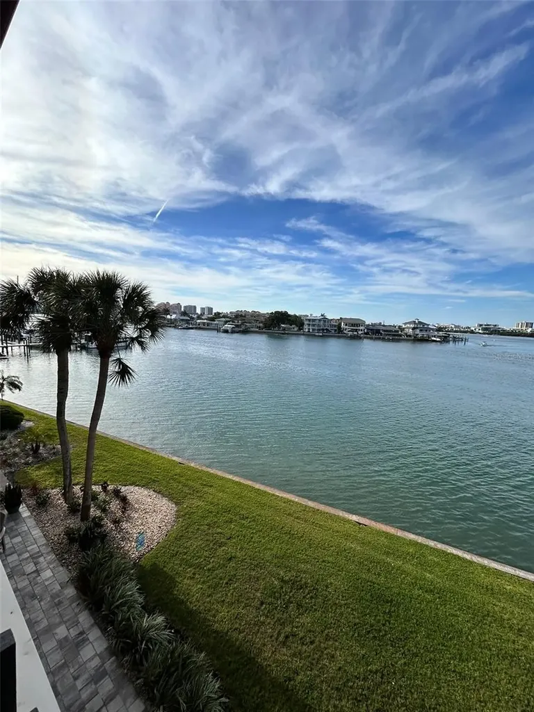 868 Bayway Boulevard Clearwater Beach FL 33767
