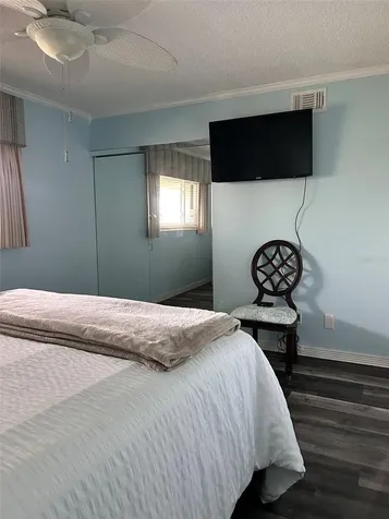 868 Bayway Boulevard Clearwater Beach FL 33767