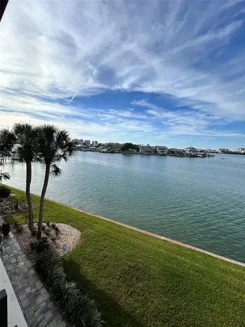 868 Bayway Boulevard Clearwater Beach FL 33767